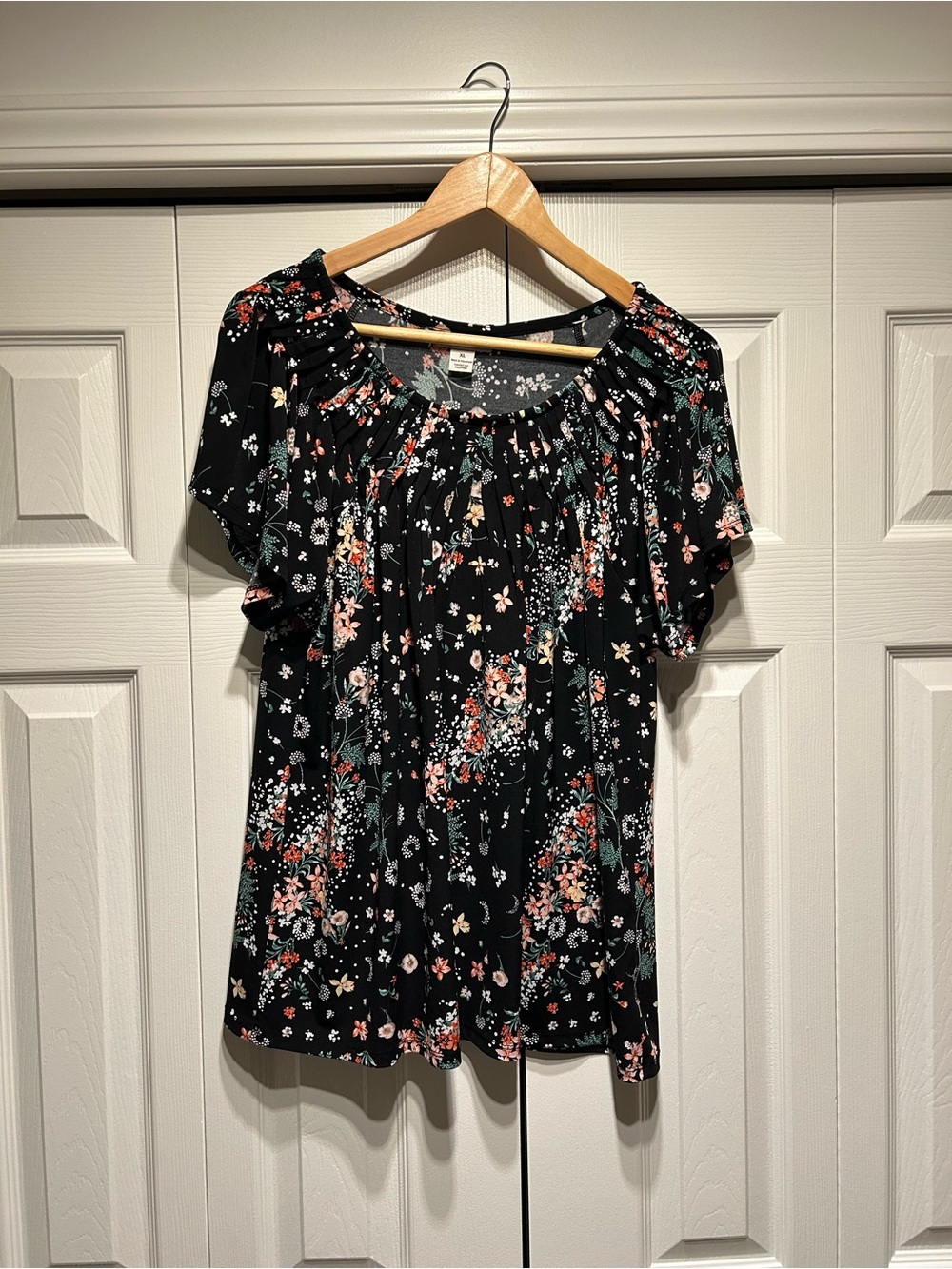 Style & Co. Black Floral Short Sleeve Top